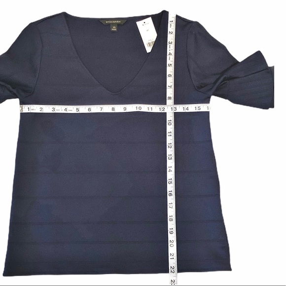 BANANA REPUBLIC V-Neck Flutter Sleeve Ribbed Top - Picture 5 of 6